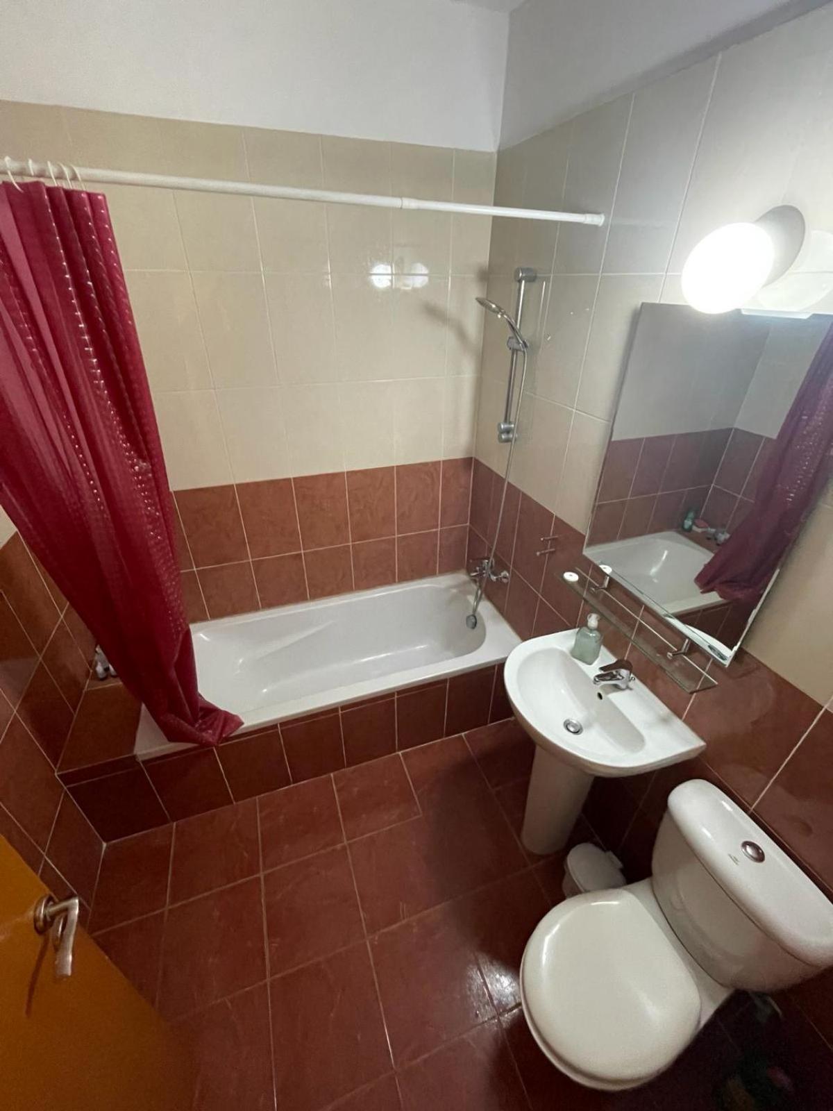 Vip Resort Apartment On Makenzie Beach Ларнака Екстериор снимка