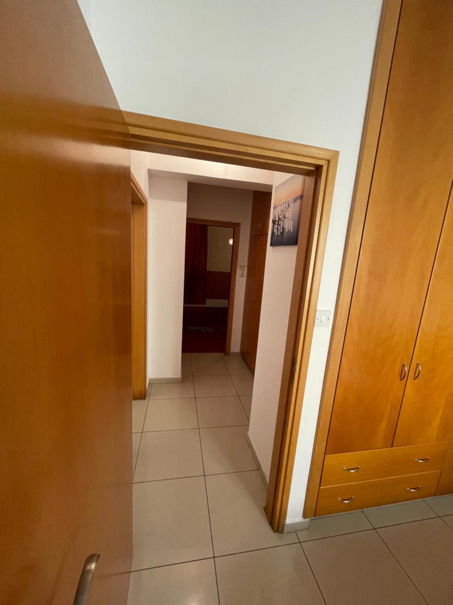 Vip Resort Apartment On Makenzie Beach Ларнака Екстериор снимка